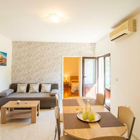 Apartmani Perkovic Gustirna エクステリア 写真