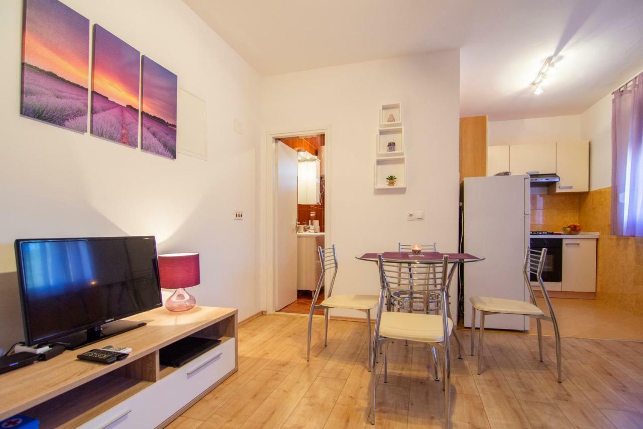 Apartmani Perkovic Gustirna エクステリア 写真