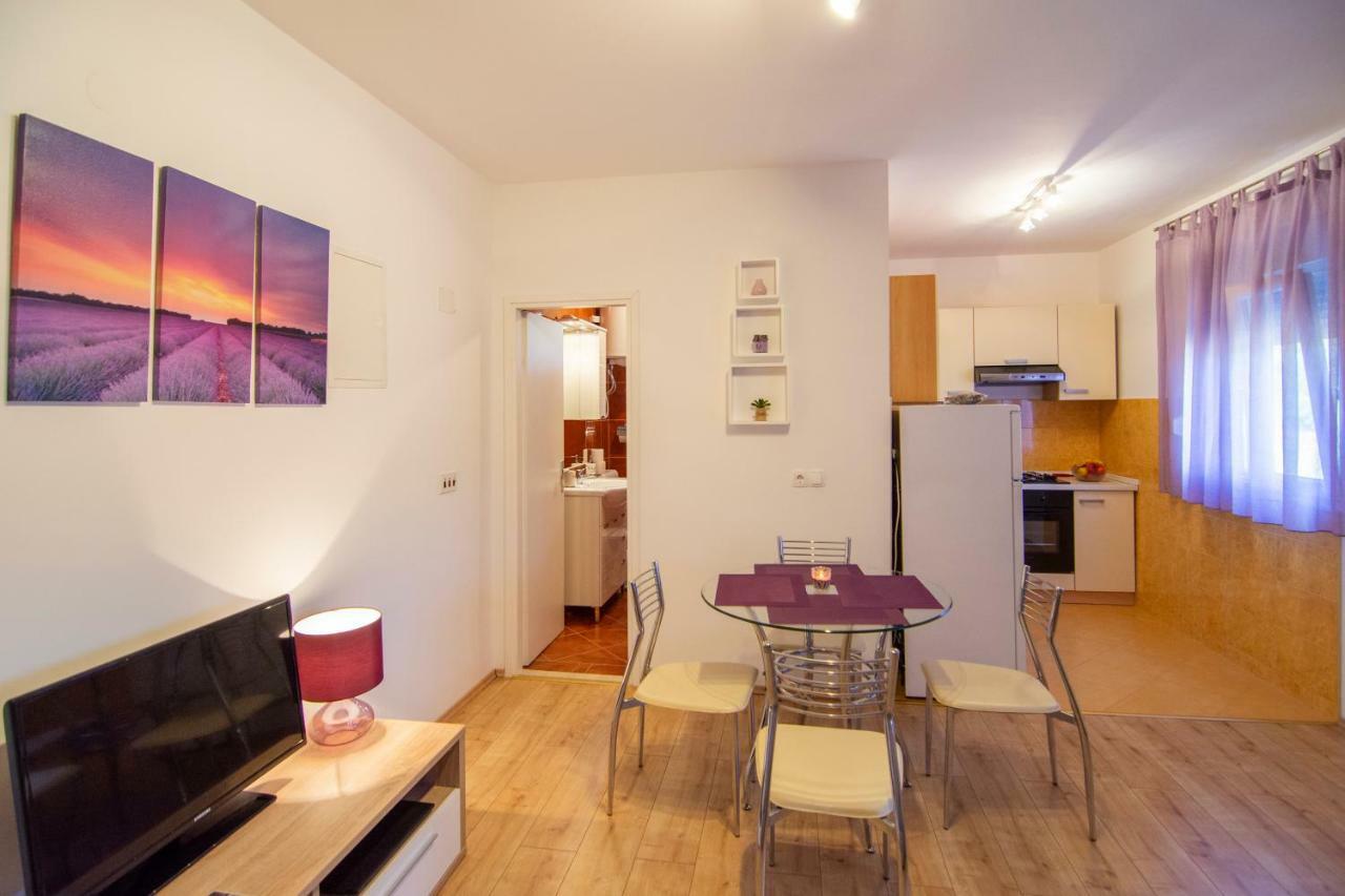 Apartmani Perkovic Gustirna エクステリア 写真