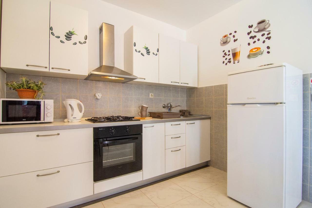 Apartmani Perkovic Gustirna エクステリア 写真